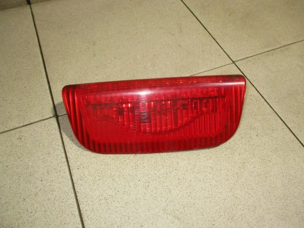 Фонарь задний (стоп сигнал) Nissan Juke (F15)