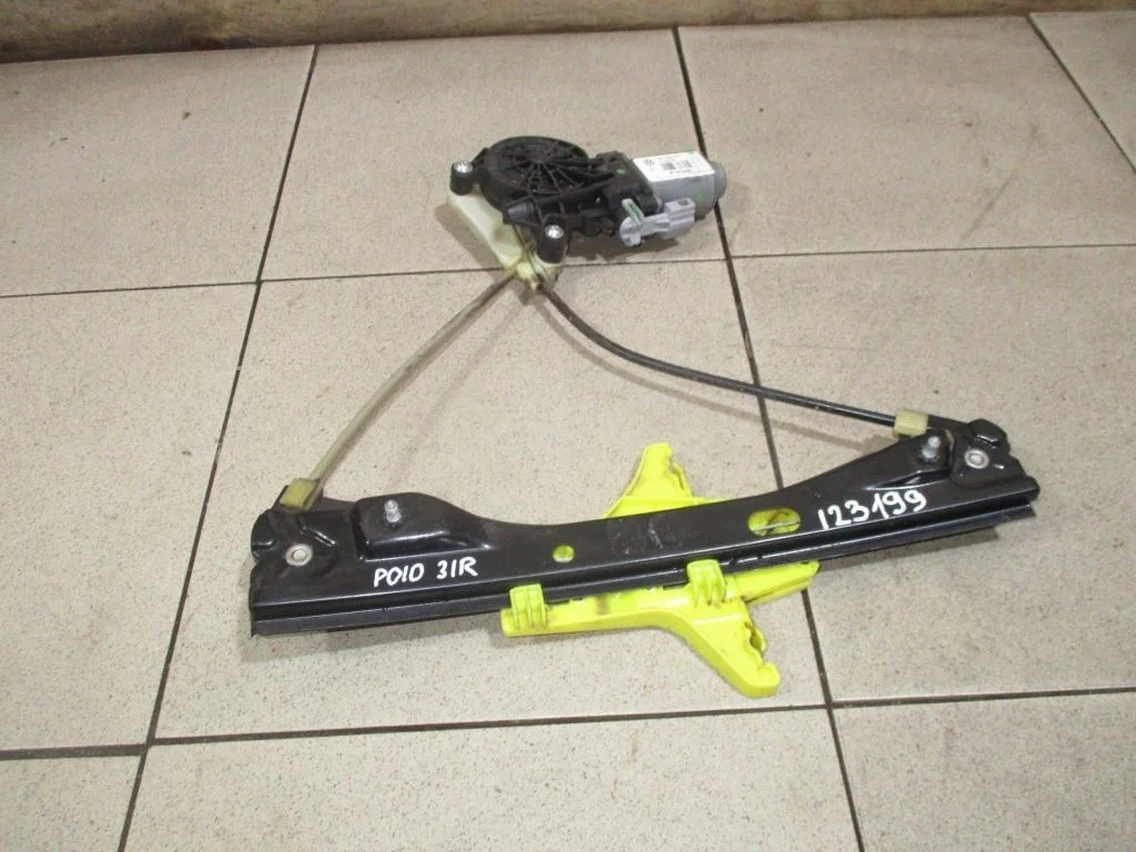 Стеклоподъемник задний правый Volkswagen Polo 5