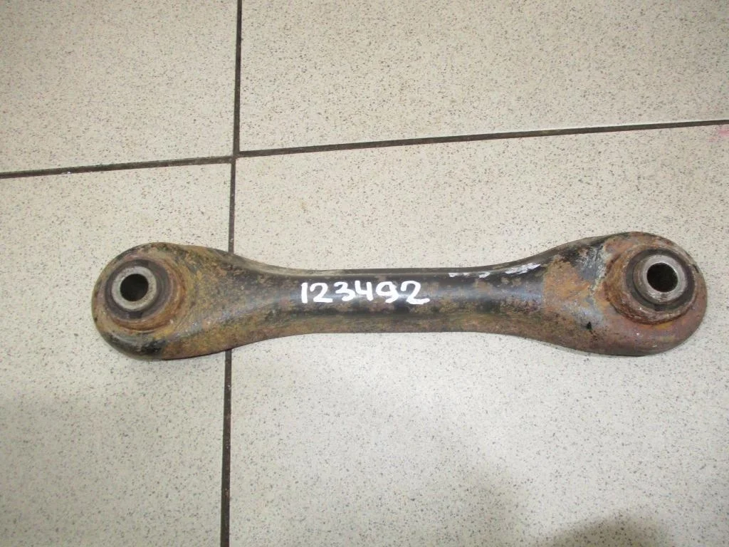 Рычаг задний поперечный Ford Focus III