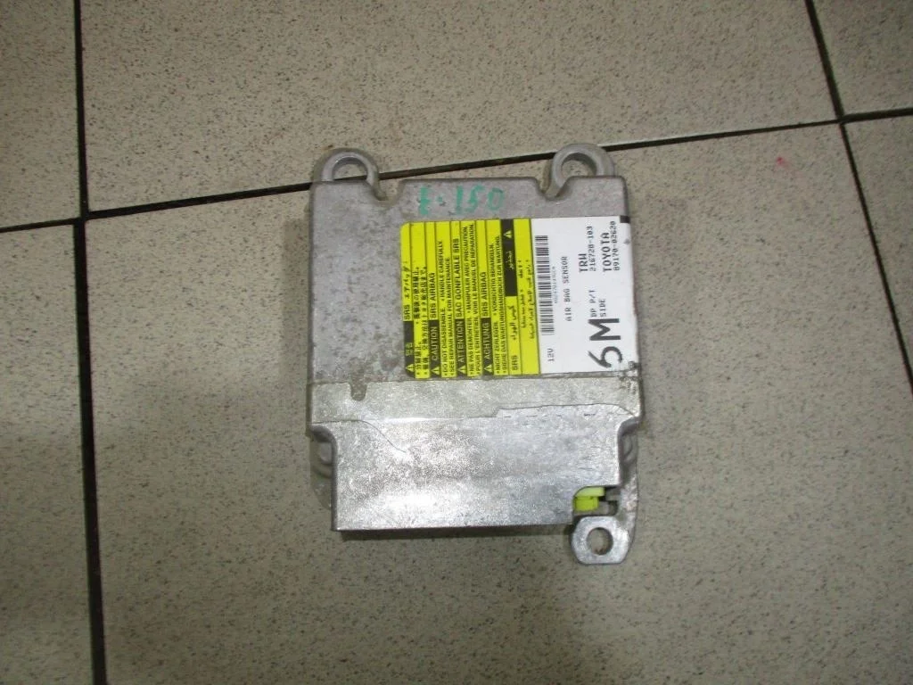 Блок управления air bag Toyota Corolla (E150)