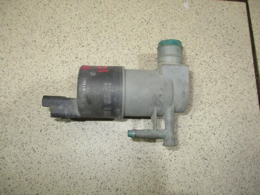 Насос омывателя Nissan Navara 2007 D40