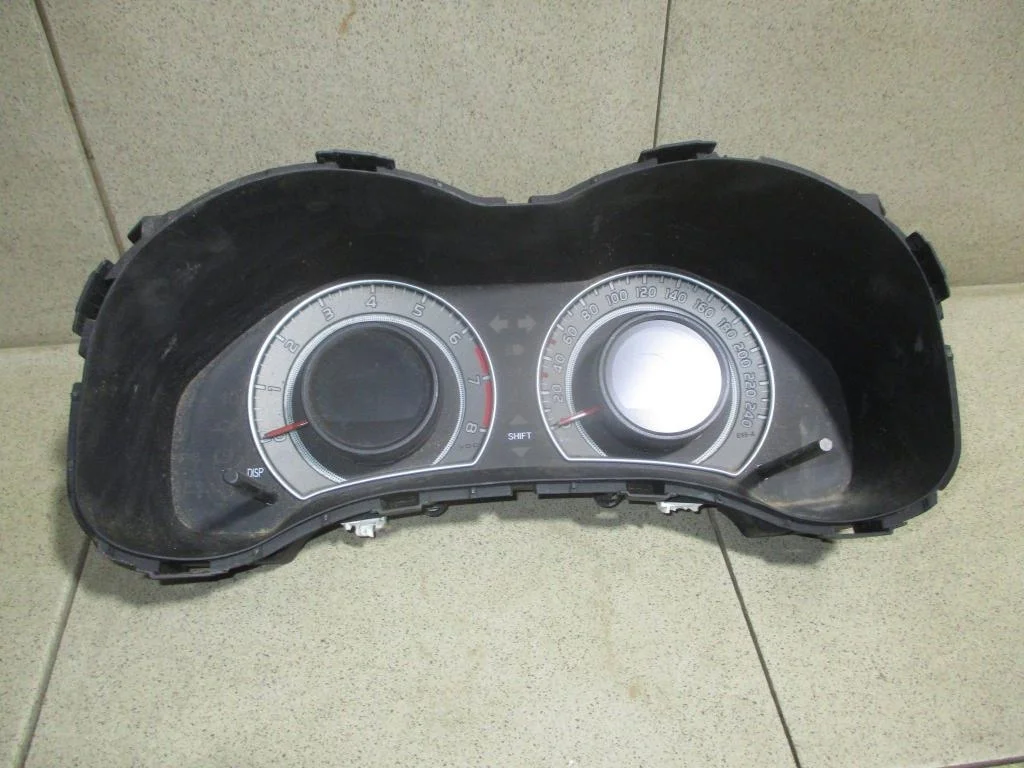 Панель приборов Toyota Corolla (E150)