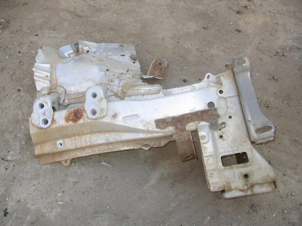 Лонжерон передний левый Toyota Corolla (E150)