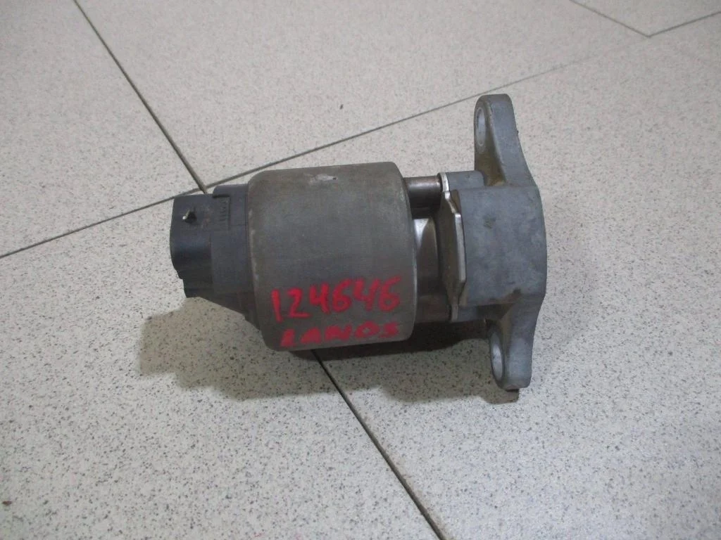 Клапан рециркуляции выхлопных газов Chevrolet Lanos T100