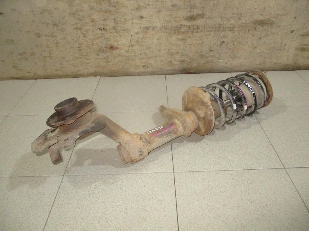 Кулак поворотный передний правый Chevrolet Lanos 2008 T100