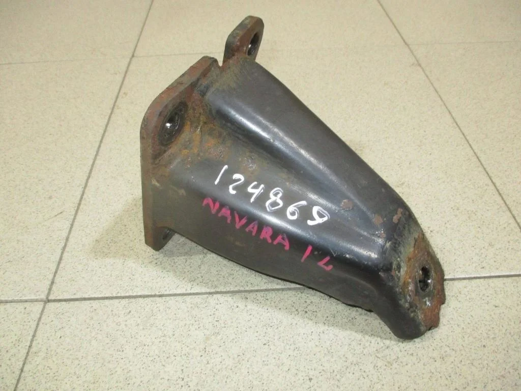 Кронштейн двигателя левый Nissan Navara 2007 D40