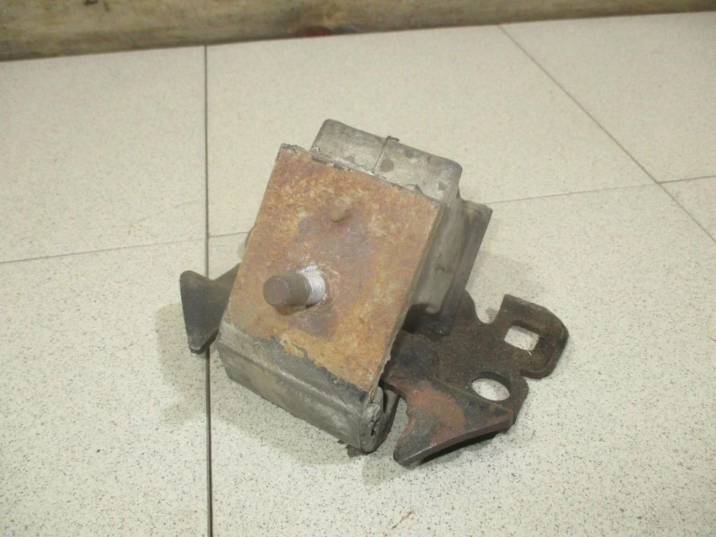 Опора двигателя Nissan Navara 2007 D40