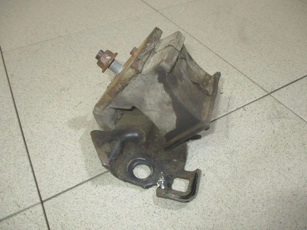 Опора двигателя Nissan Navara 2007 D40