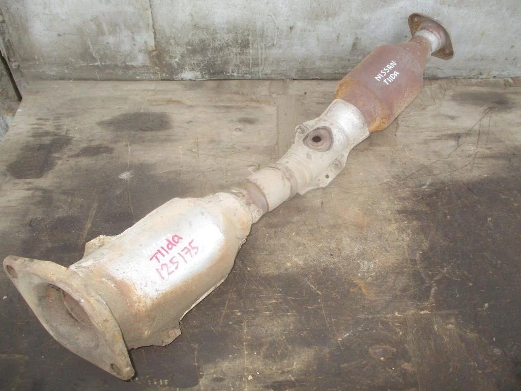 Приемная труба глушителя Nissan Tiida 2012 C11