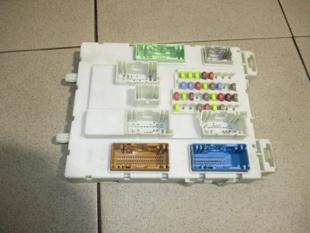 Блок предохранителей Ford Focus 3