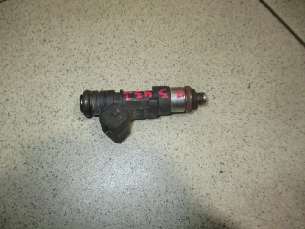 Форсунка топливная Ford Focus 3