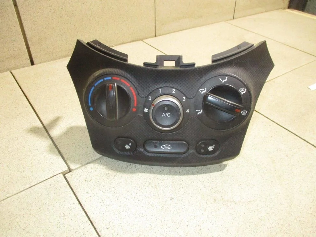 Блок управления отопителем Hyundai Solaris 1 RB