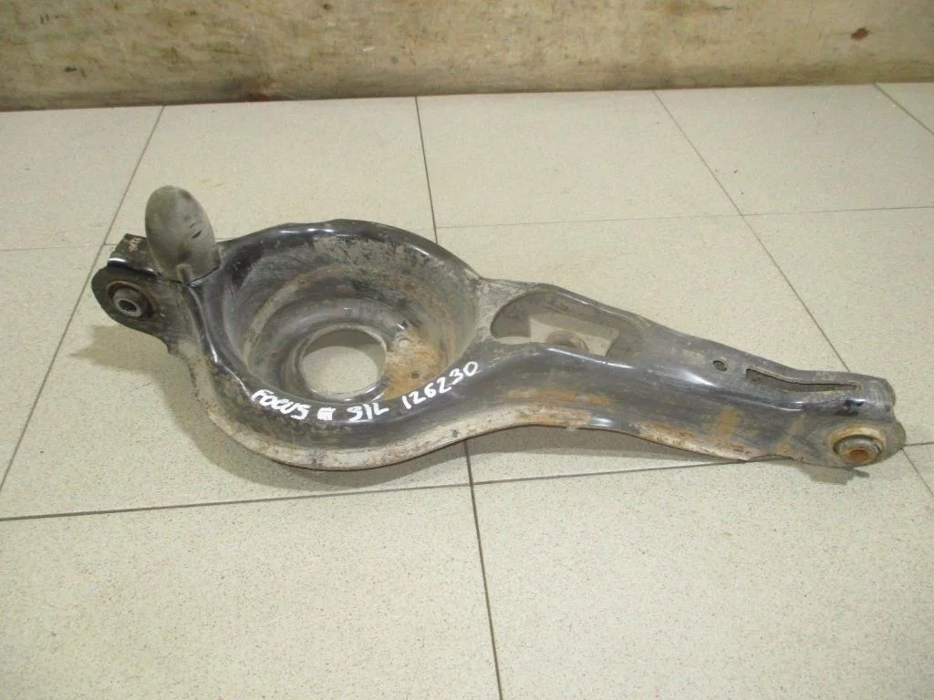 Рычаг задний нижний Ford Focus 3