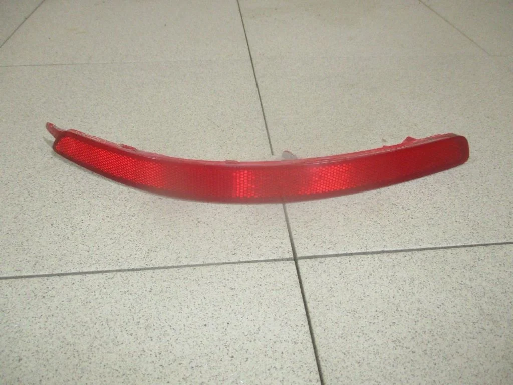 Отражатель в бампер задний правый Kia RIO 3 UB, QB