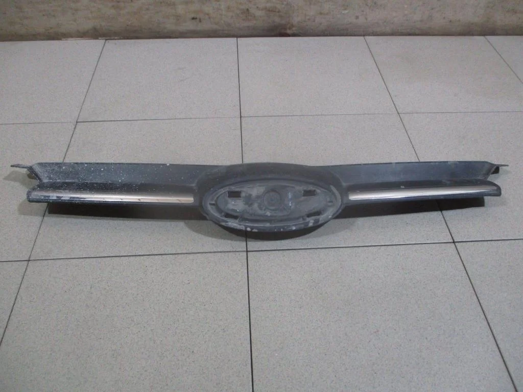Решетка радиатора Ford Focus III
