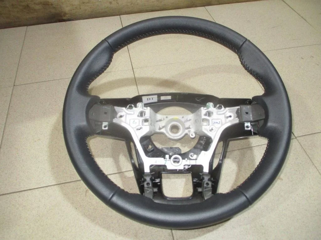 Рулевое колесо (руль) Toyota Hilux 8 AN120, AN130