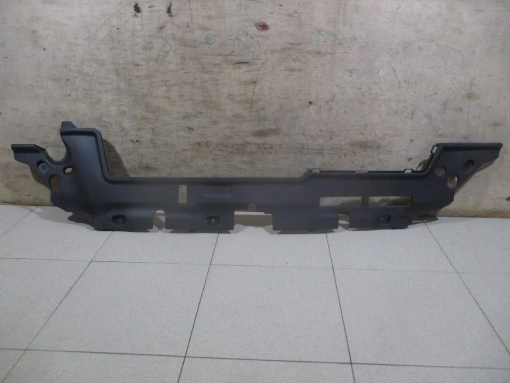 Кожух замка капота Toyota Corolla (E150)