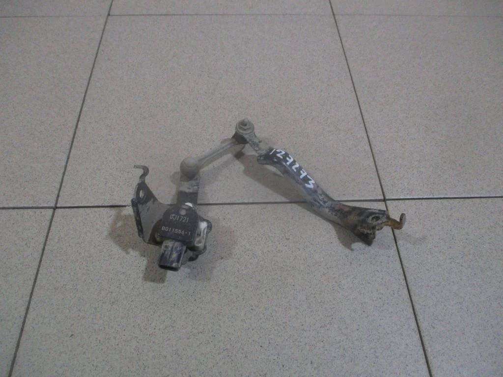 Датчик регулировки дорож. просвета Toyota RAV4 A50