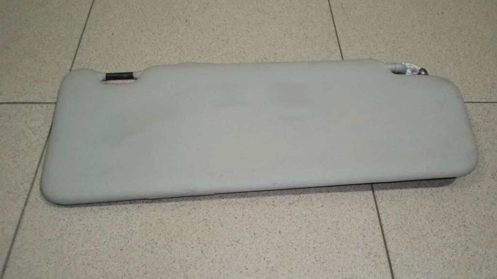 Козырек солнцезащитный левый Renault Sandero 1 BS