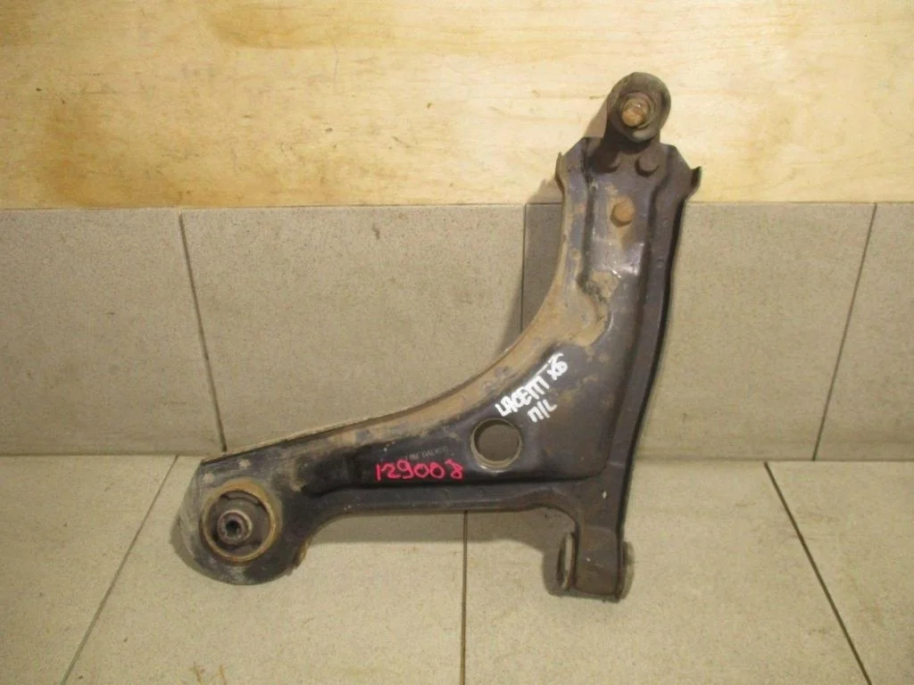 Рычаг передний левый Chevrolet Lacetti J200