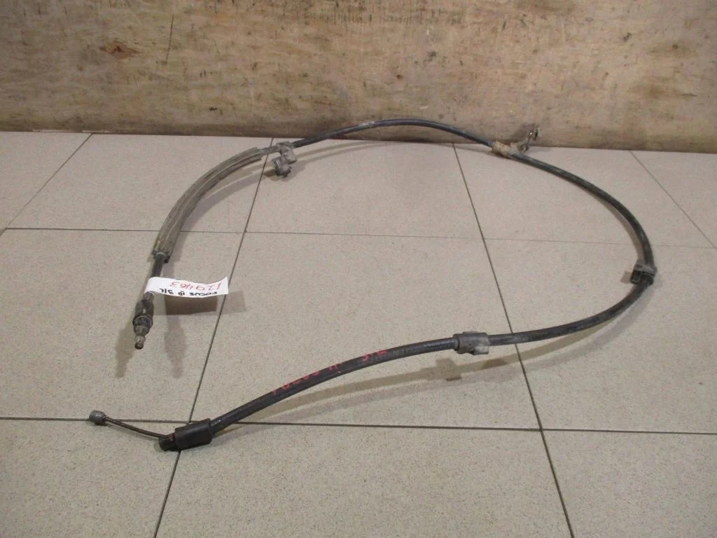 Трос стояночного тормоза Ford Focus 3