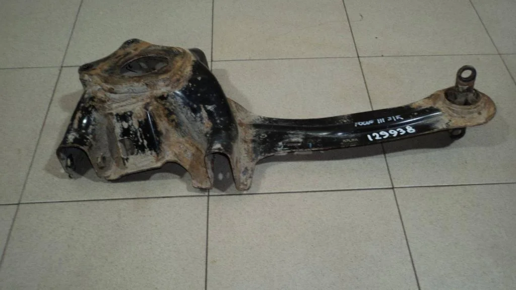 Рычаг задний продольный правый Ford Focus 3