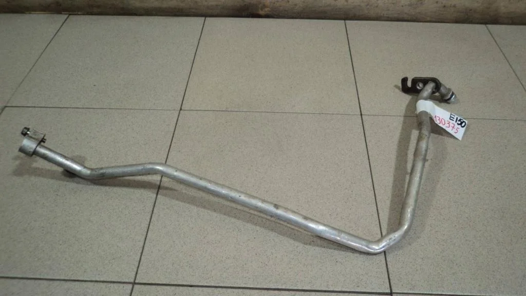 Трубка кондиционера Toyota Corolla E150