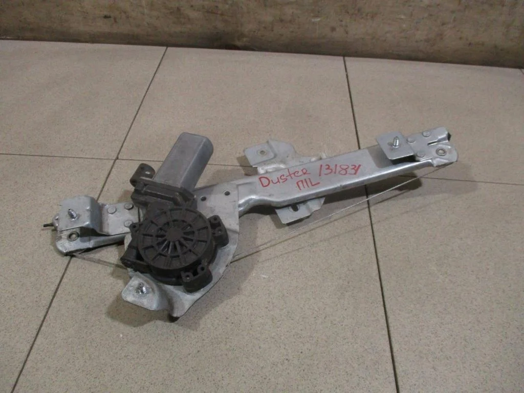 Стеклоподъемник электр. передний левый Renault Duster 1