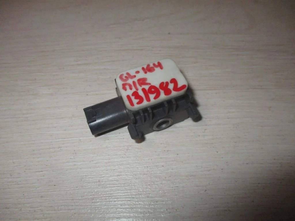 Датчик air bag Mercedes-Benz GL-Class 2011 (X164)
