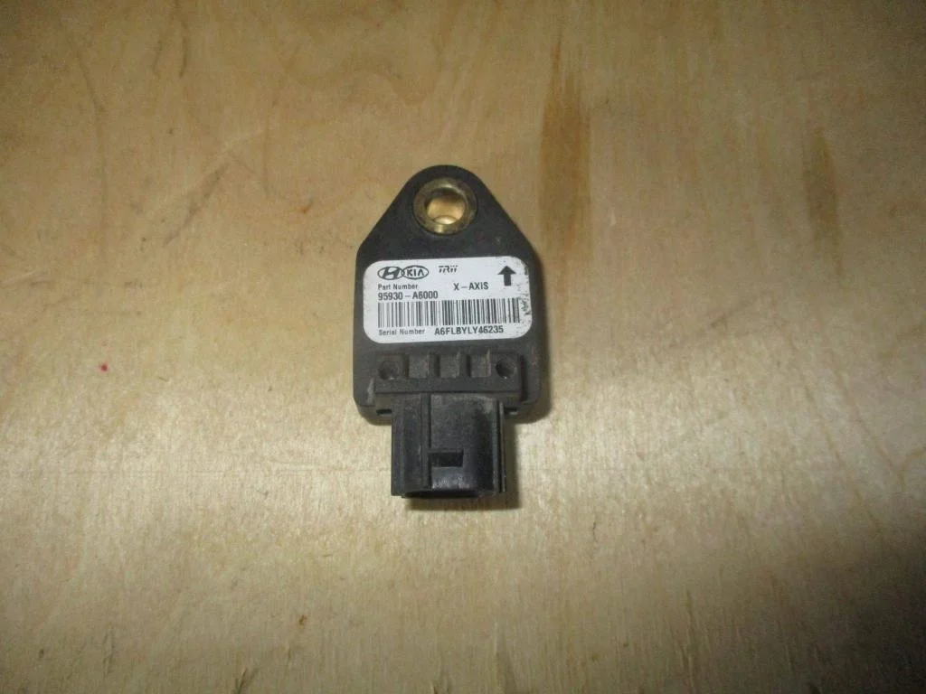 Датчик air bag Kia Ceed 2 (JD)