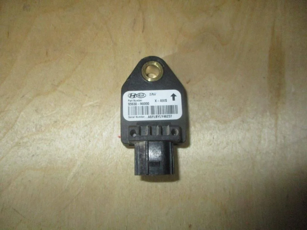 Датчик air bag Kia Ceed 2 (JD)