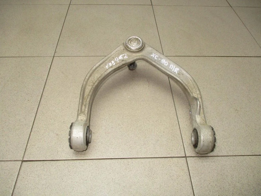 Рычаг передний верхний правый Volvo XC90 2 2015