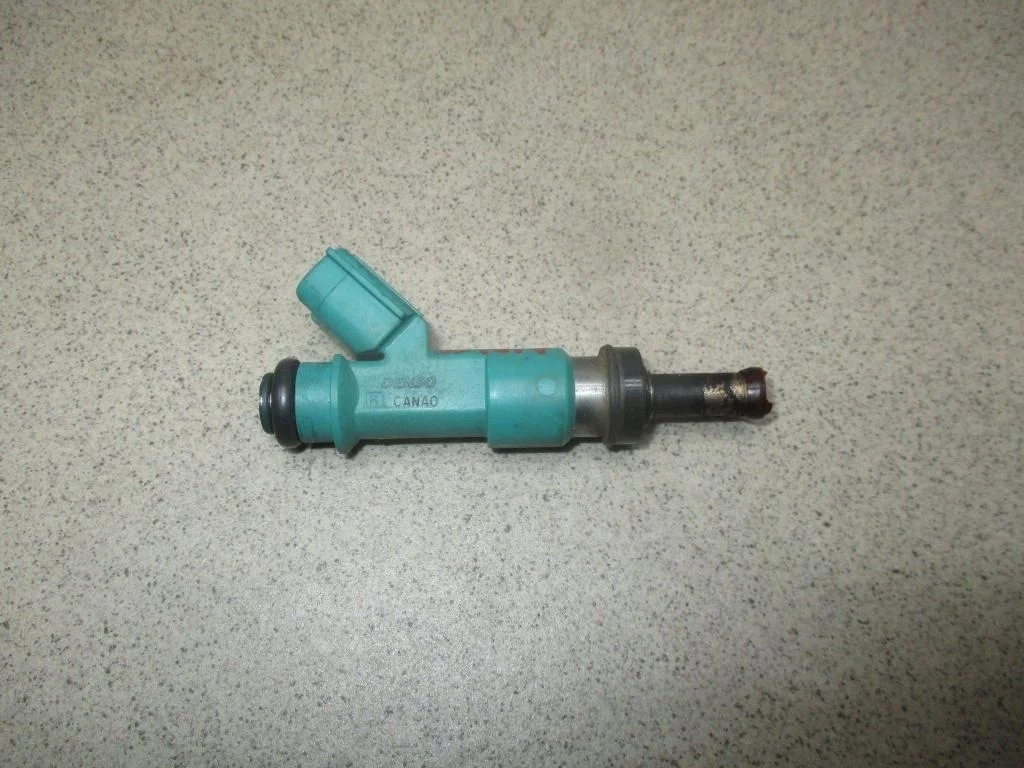 Форсунка инжекторная электрическая Lexus RX350 XU30