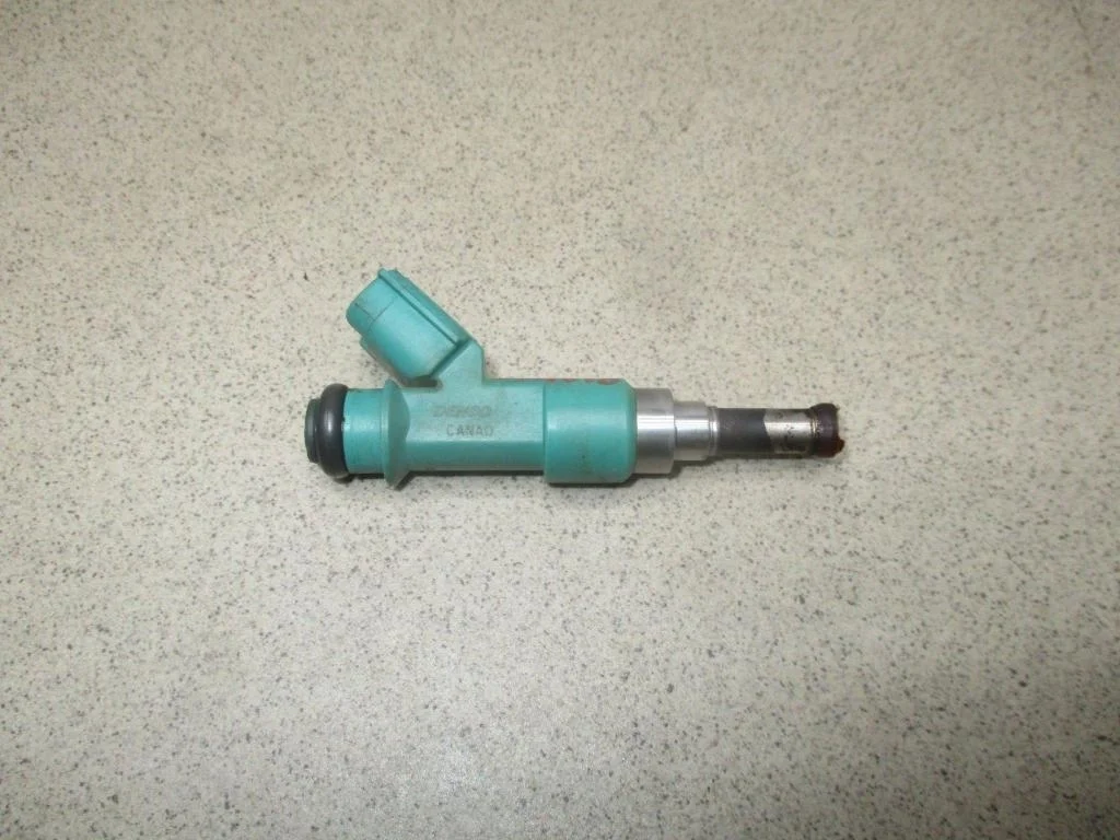 Форсунка инжекторная электрическая Lexus RX350 XU30