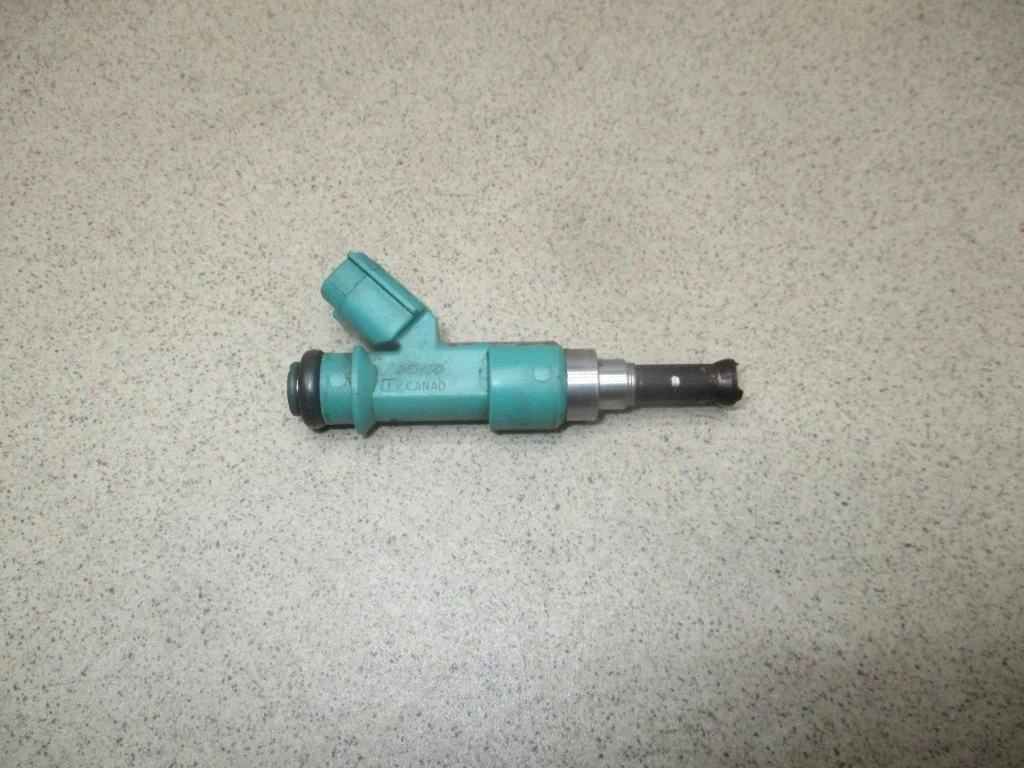 Форсунка инжекторная электрическая Lexus RX350 XU30