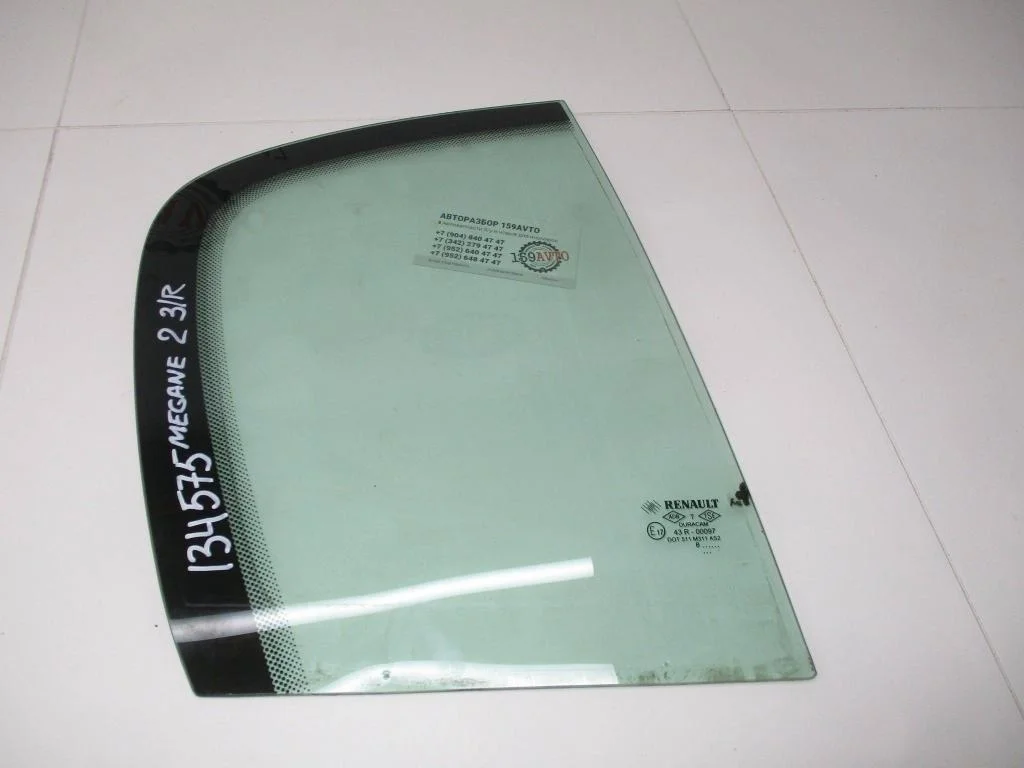 Стекло двери задней правой форточка Renault Megane 2