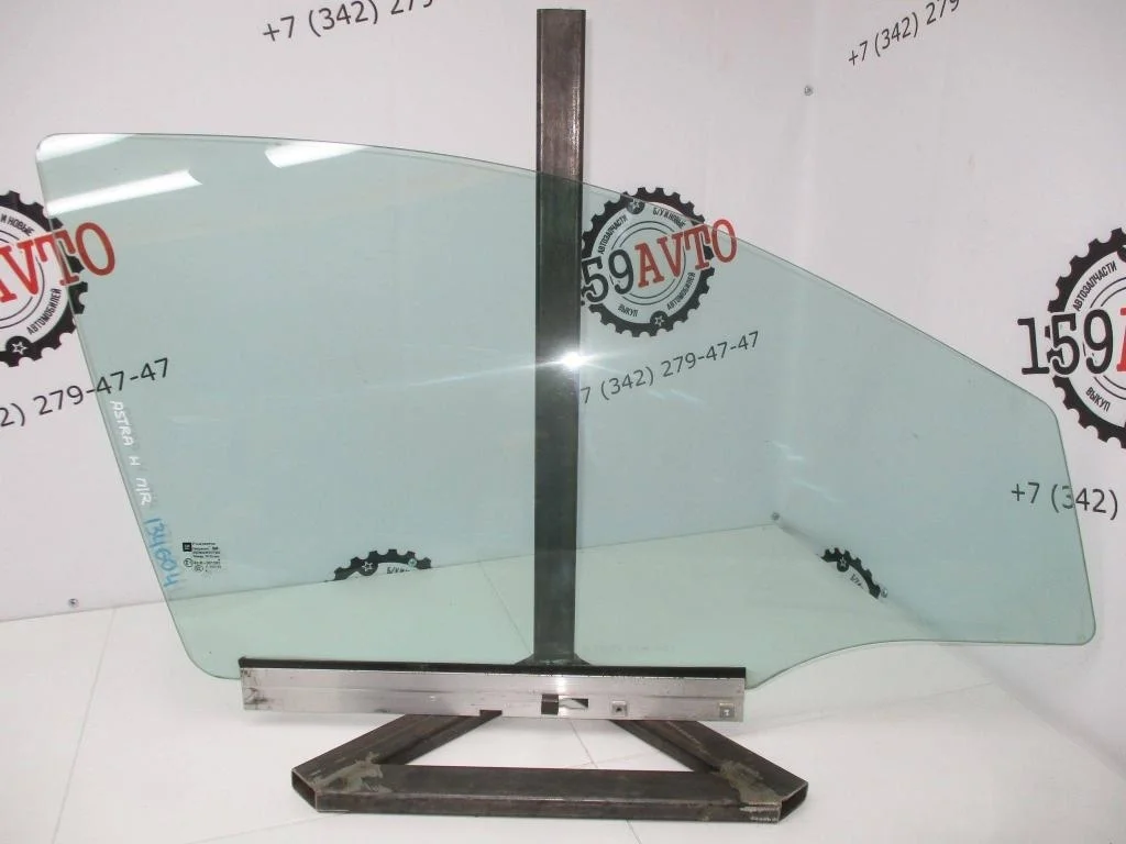 Стекло двери передней правой Opel Astra H