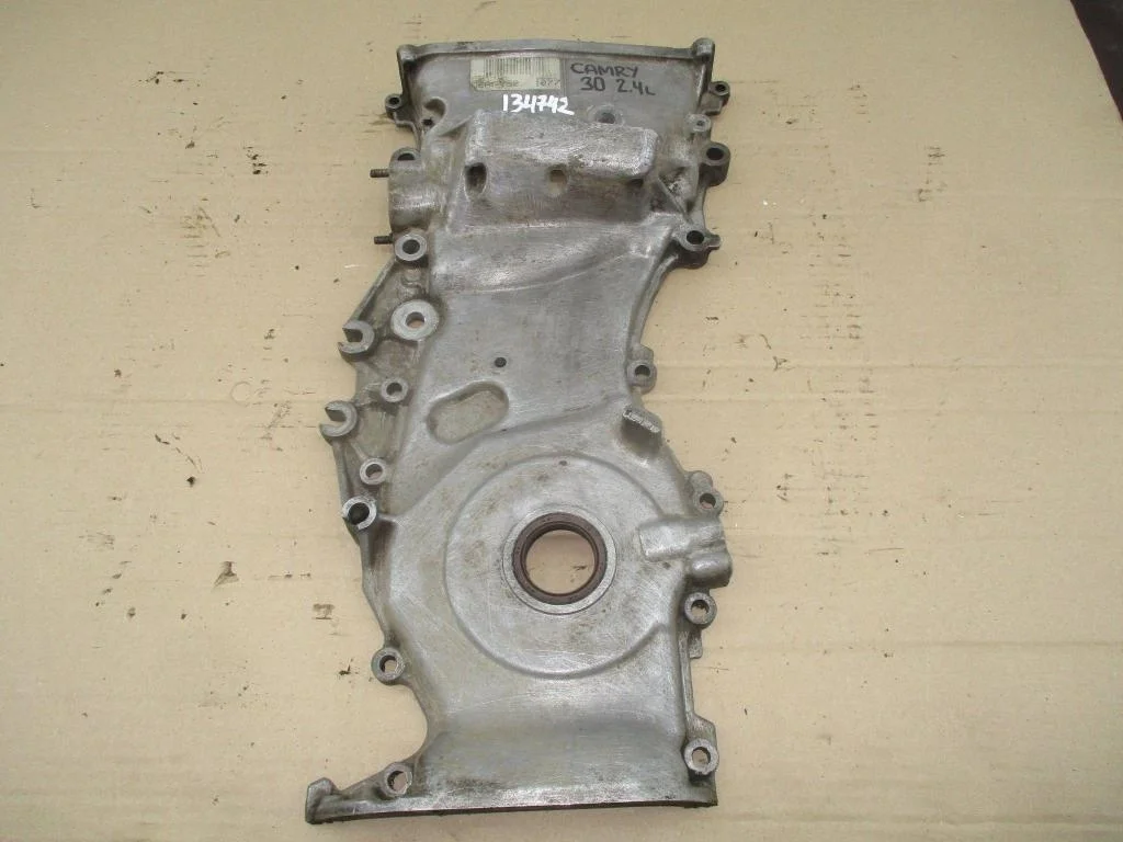 Крышка двигателя передняя Toyota Camry 2003 XV30