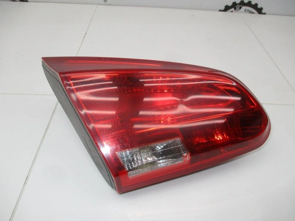 Фонарь задний внутренний левый Kia Ceed 2 2014 (JD)