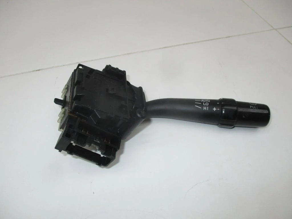 Переключатель стеклоочистителей Toyota Camry 2003 (XV30)