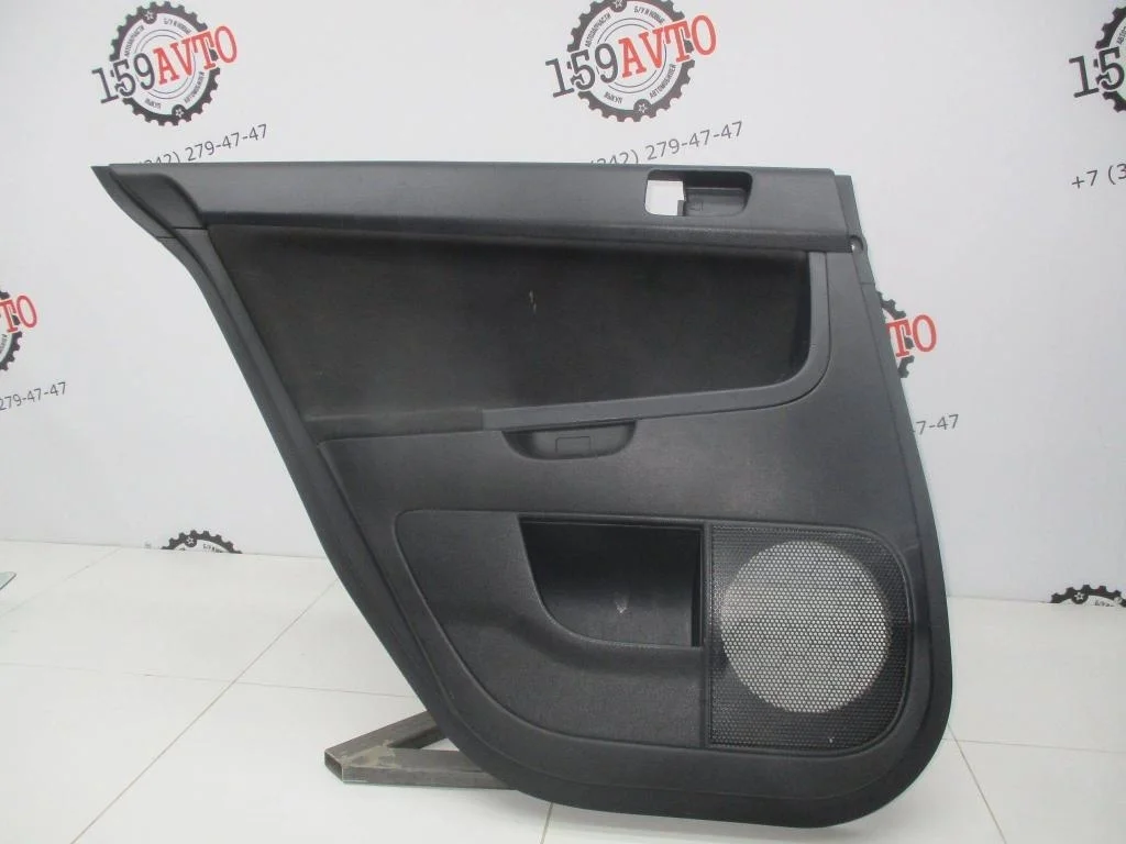 Обшивка двери задней левой Mitsubishi Lancer 10 2008 (CY)