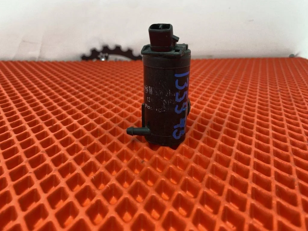 Насос омывателя Mitsubishi Lancer 10 2008 CY