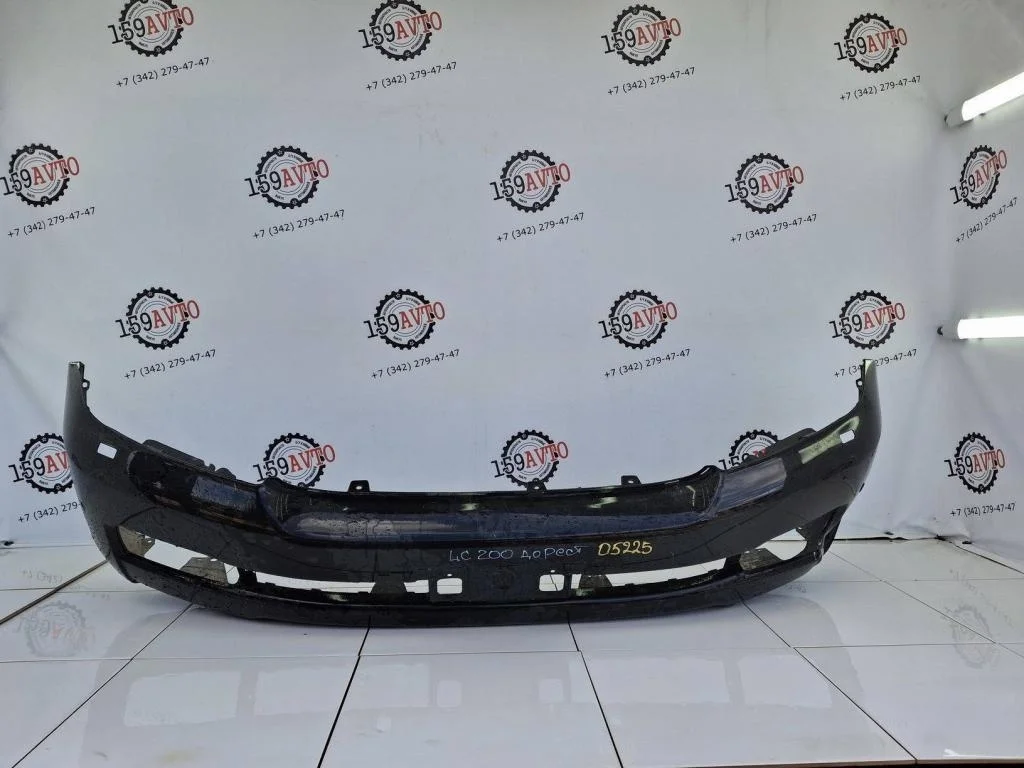 Бампер передний Toyota Land Cruiser 200