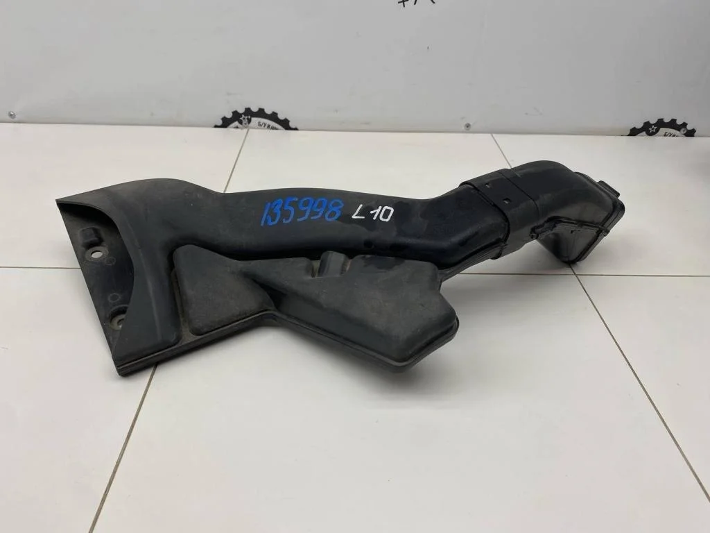 Воздухозаборник внутренний Mitsubishi Lancer 10 2008 CY