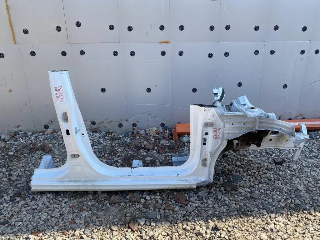 Порог со стойкой правый Kia RIO 4 2018 FB