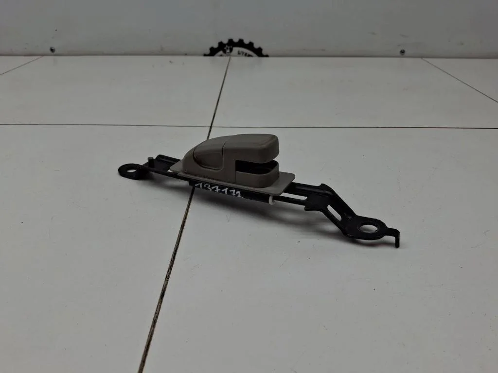 Механизм регулировки ремня безопасности Nissan X-Trail 2008 T31