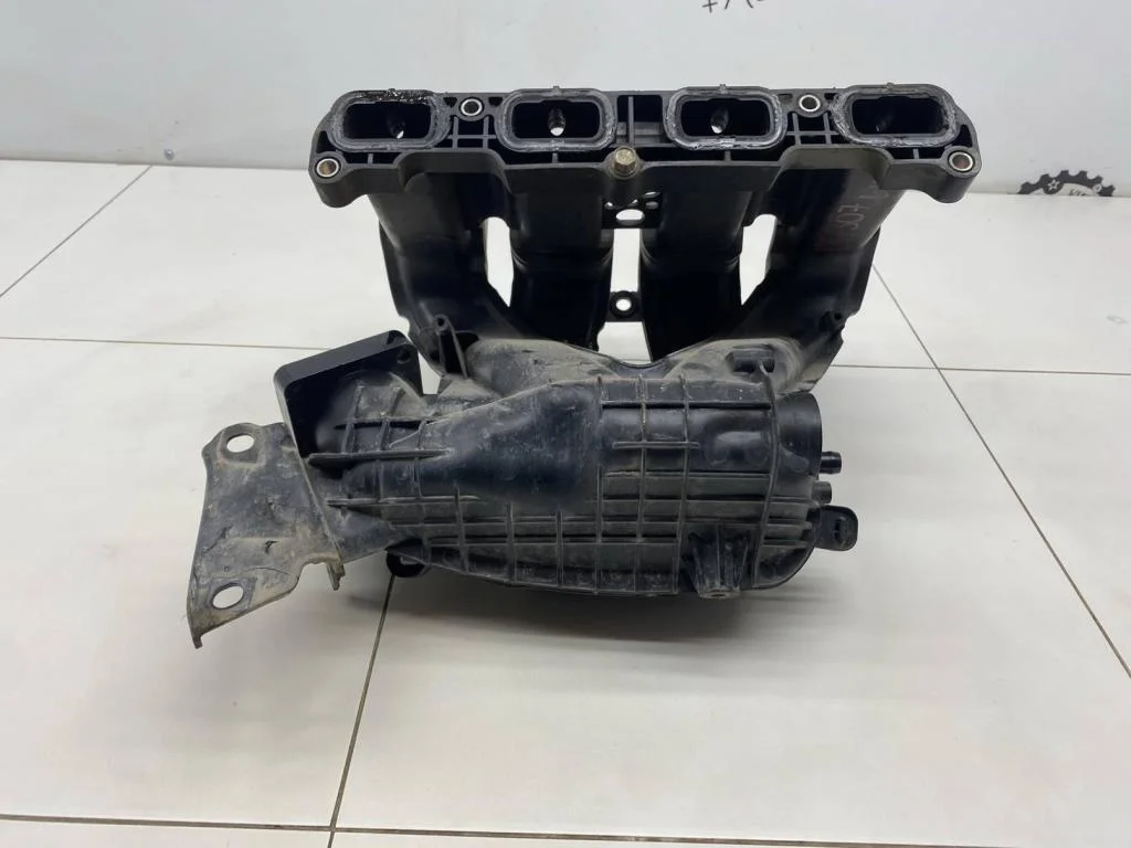 Коллектор впускной Mitsubishi Lancer 10 2008 (CY)
