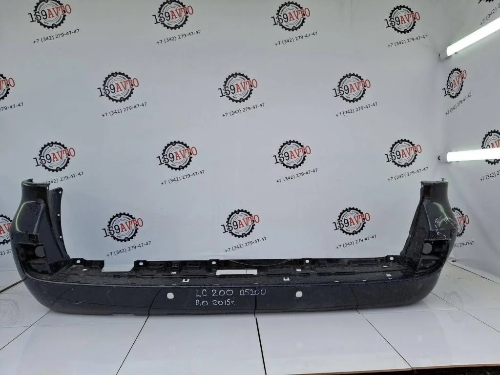Бампер задний Toyota Land Cruiser 200