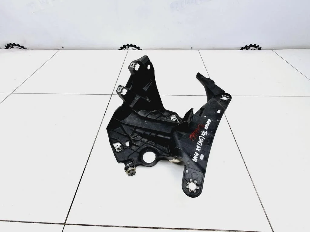 Кронштейн крепления крыла BMW X5 2014 (F15/F85)