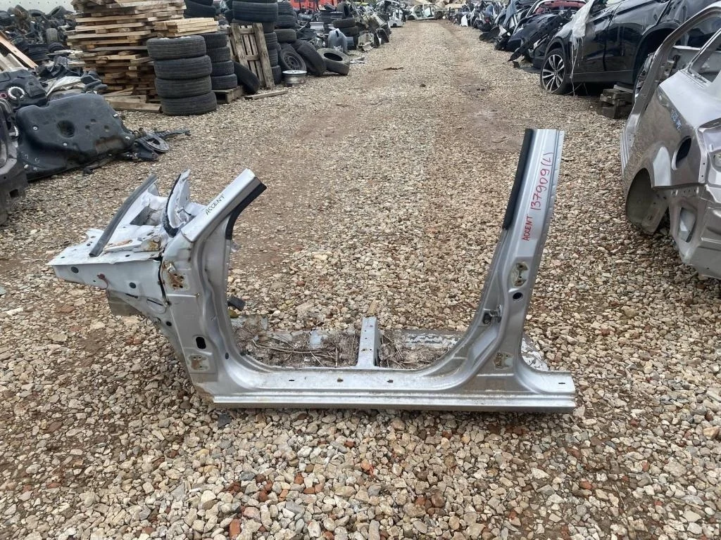 Порог со стойкой левый Hyundai Accent LC